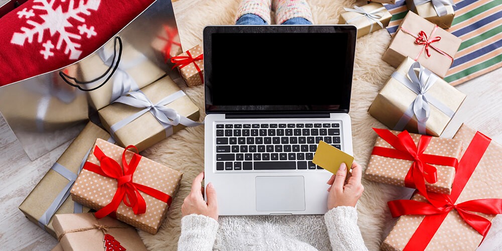 2020-holiday-shopping-data-shows-festive-spirit-alive-and-well-1 (1)