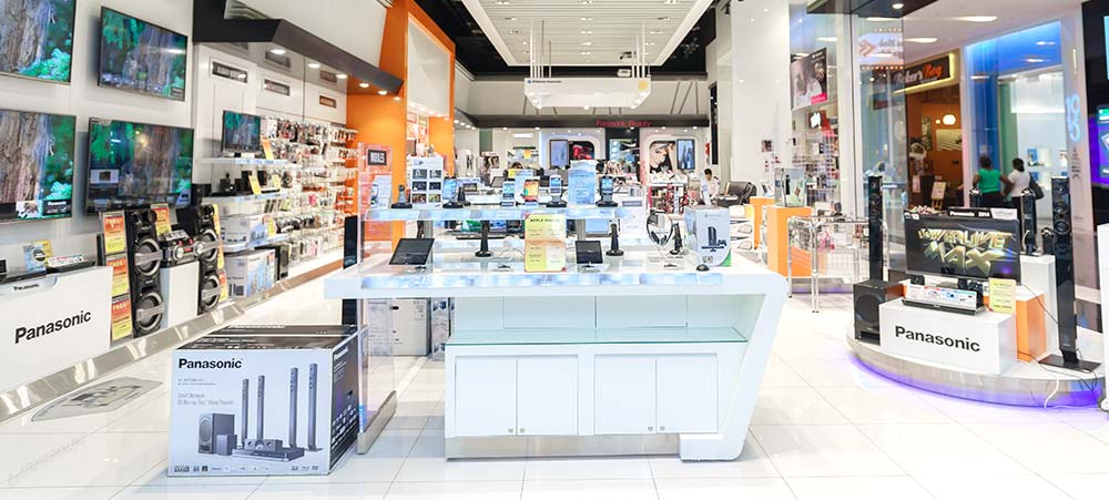 how different retail verticals use security tags and labels - 6 Electronics store - product security