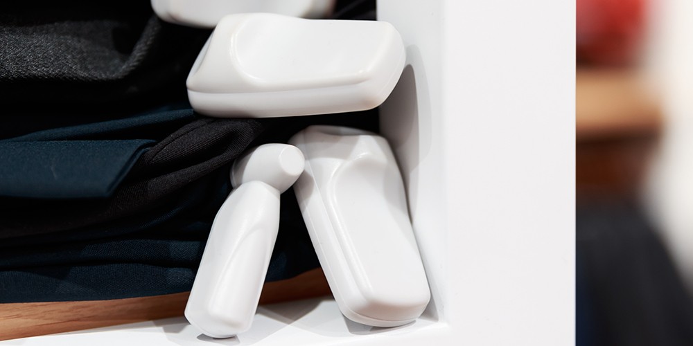 six-ways-to-stop-shoplifting-using-the-point-of-sale-2 EAS strategy